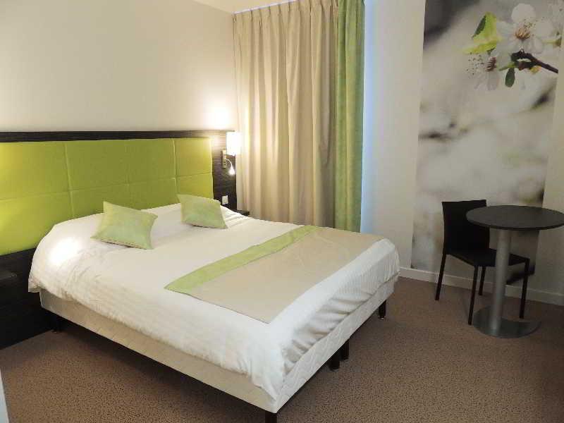 Hotel La Verriaire - The Originals La Verrie Екстер'єр фото